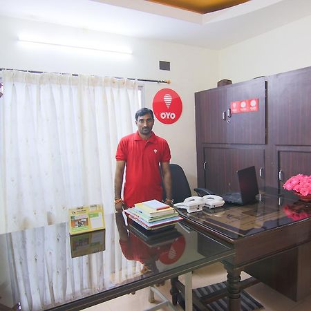 Oyo 9207 Chakri Guest House 维沙卡帕特南 外观 照片