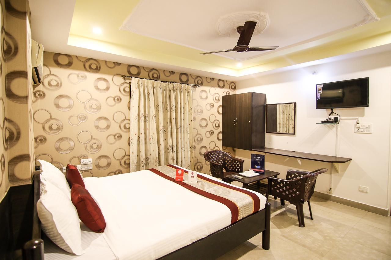 Oyo 9207 Chakri Guest House 维沙卡帕特南 外观 照片