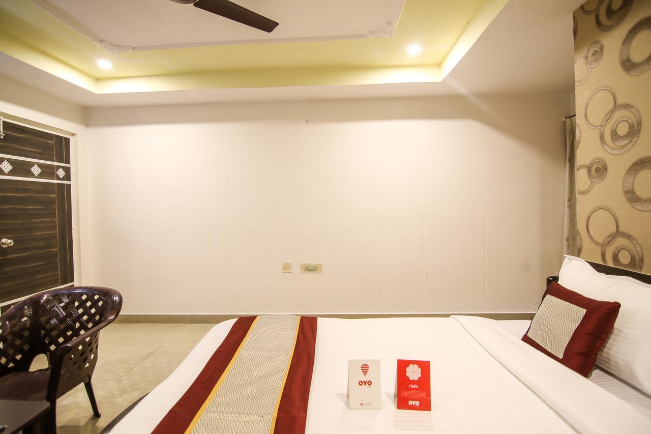 Oyo 9207 Chakri Guest House 维沙卡帕特南 外观 照片